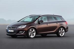 Der neue Opel Astra Sports Tourer Facelift 2012