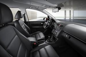 Der neue VW Touran 2013 Cockpit