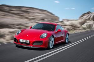 Porsche 911 Carrera 2015 vorne dynamsich