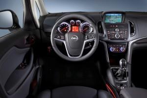 Opel Zafira Tourer 2015 Cockpit