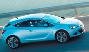 Opel-Astra-GTC_2016_ausen_seite_dynamisch