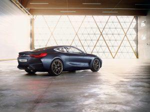 BMW-8er-Coupe-2017-ausen-hinten-seite