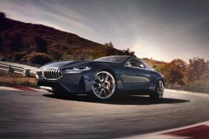 BMW-8er-Coupe-2017-ausen-vorne-dynamisch