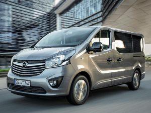 Opel-Vivaro-Tourer-2018-ausen-vorne-dynamisch