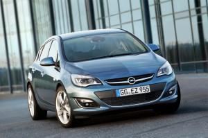Der neue Opel Astra Facelift 2012