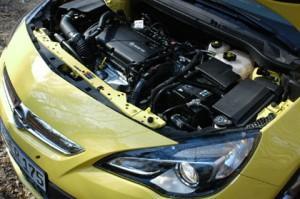 Opel Astra GTC Motor