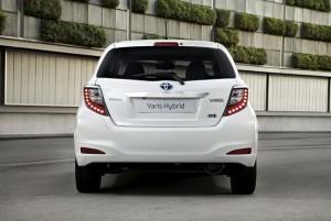 Der neue Toyota Yaris Hybrid hinten