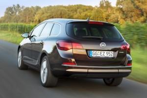 Der neue Opel Astra Sports Tourer Seite hinten