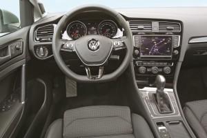 VW Golf 7 Variant Cockpit Test