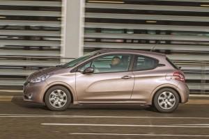 Peugeot 208 VTi Test Seite