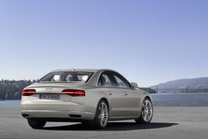 Audi A8 2014 hinten