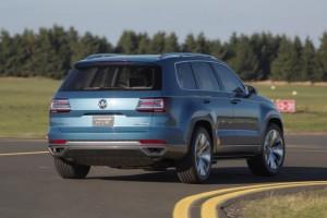 VW Cross Blue hinten