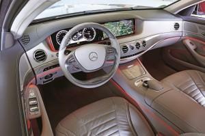 mercedes s400 hybrid test cockpit