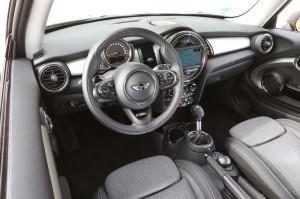 mini cooper s 2014 test cockpit