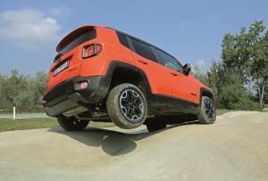 jeep renegade offroad