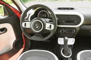 renault twingo 2015 test cockpit