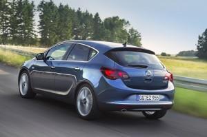 opel astra 2014 hinten