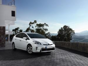 toyota prius 2015