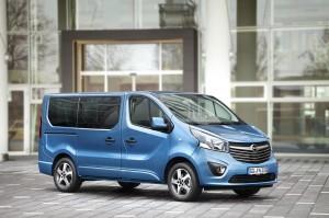 opel vivaro tourer 2015
