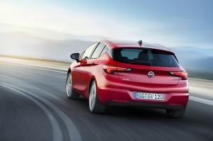 opel astra 2015 hinten