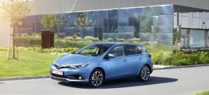 toyota auris 2015 vorne