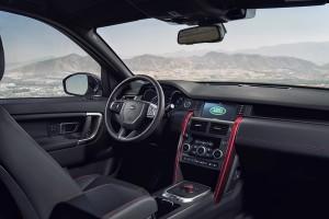 Land Rover Discovery Sport 2015 cockpit