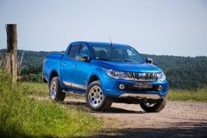 Mitsubishi L200 2015 vorne statisch