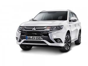 Mitsubishi Outlander Diamant Edition 2015 seite statisch