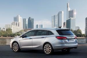 Opel Astra Sports Tourer seite statisch