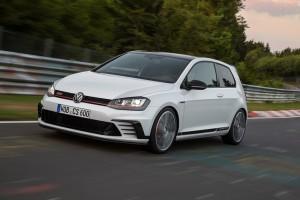 VW Golf GTI Clubsport Sondermodell 2015 vorne dynamisch