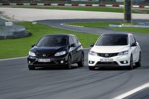 Nissan Pulsar Sport Edition Paket 2015 vorne dynamisch