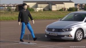 Euro NCAP Crashstest 2015 Fugänger vor auto