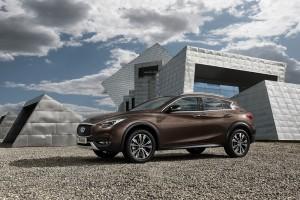 Infiniti QX30 2015 seite statisch