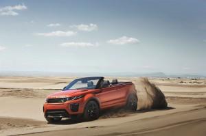 Land Rover Evoque Cabrio 2015 außen wüste vorne