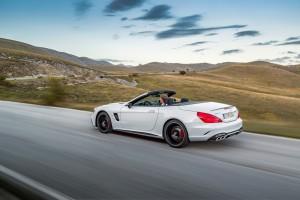 Mercedes Benz SL 2015 außen hinten dynamisch