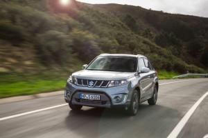 Suzuki Vitara S 2015 außen vorne