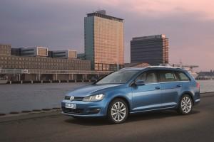 VW Golf 7 Variant 2015 außen vorne statisch