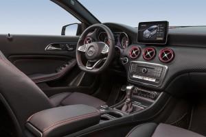 Mercedes A Klasse 2015 innenraum cockpit