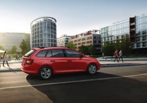 SKODA Fabia Combi Cool Edition 2015 außen seite dynamisch