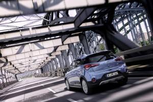 Hyundai i20 Active 2015 außen dynamisch hinten