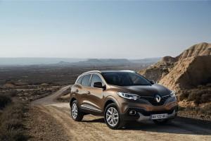 Renault Kadjar 2016 außen vorne statisch gelände