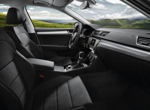 Skoda Superb Greenline 2016 innen cockpit