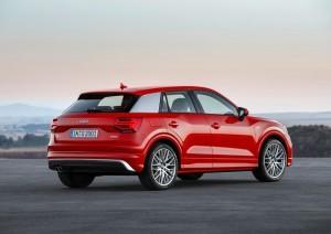 Audi Q2 2016 rot außen hinten statisch