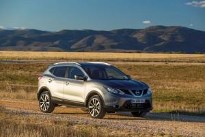 nissan-qashqai-2016-außen-vorne-dynamisch