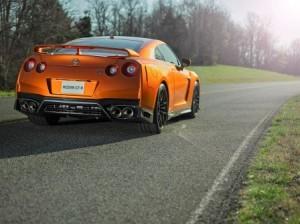 nissan_gt-r_2016_hinten_außen_dynamisch