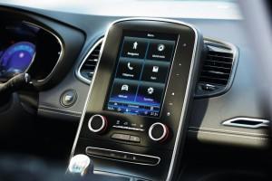 renault-scenic-2016-innen-cockpit-mittelkonsole