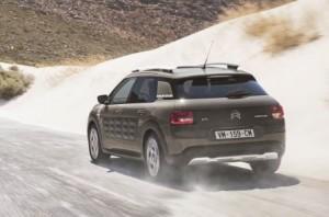 citroen_c4_cactus_rip_curl_sondermodell_2016_ausen_hinten_dynamisch