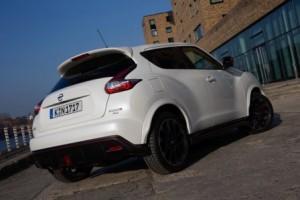   nissan_juke_nismo_rs_2016_aussen_hinten_statisch