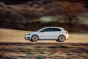 seat_leon_cupra_290_2016_ausen_seite_dynamisch