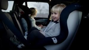 Volvo_Kindersitze_2016_schale